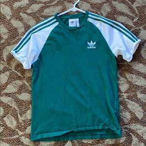 Men’s adidas T shirt, Medium